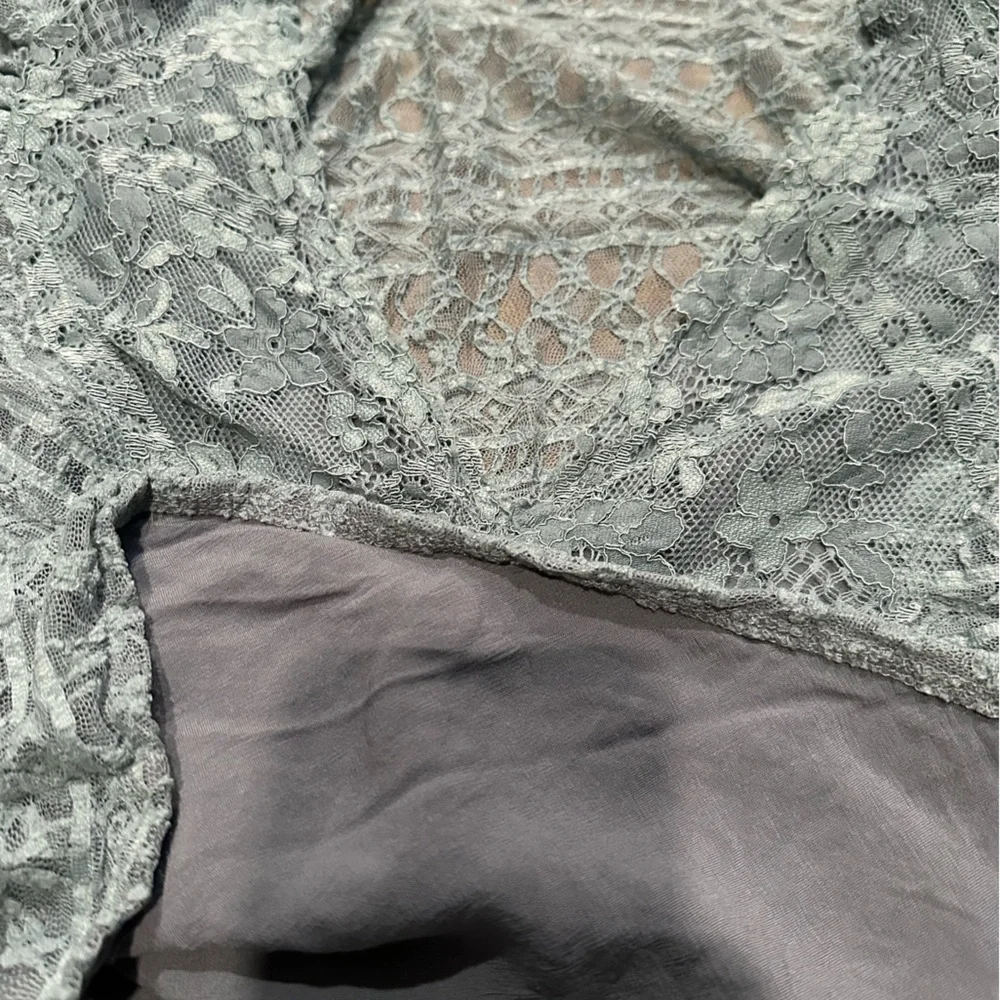 Buckle Gimmicks Lace Blouse